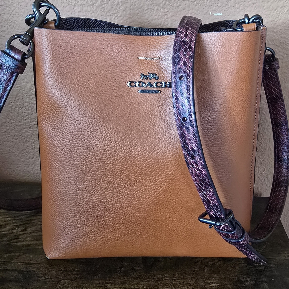 Coach Tan Leather Shoulder Bag